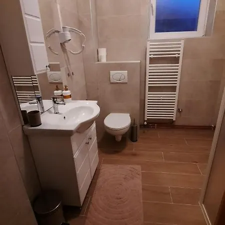 7 Kucica Livno