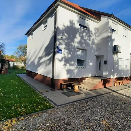 7 Kucica Livno