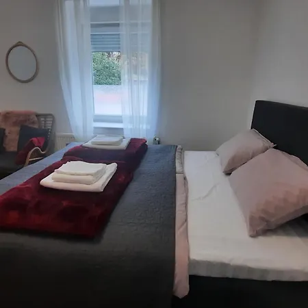 7 Kucica Apartman *